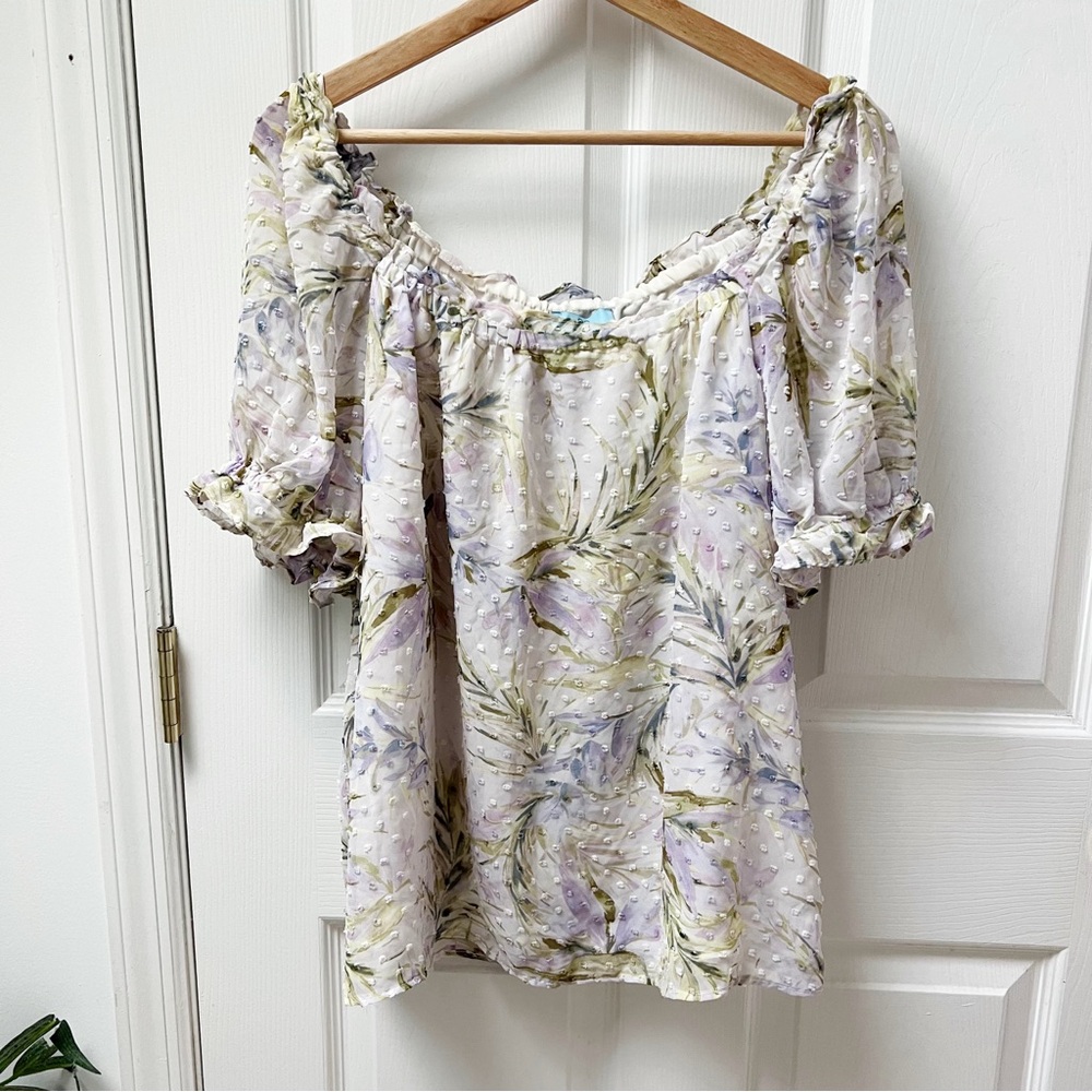 CeCe Floral Textured Short Sleeve Top in Light Purple